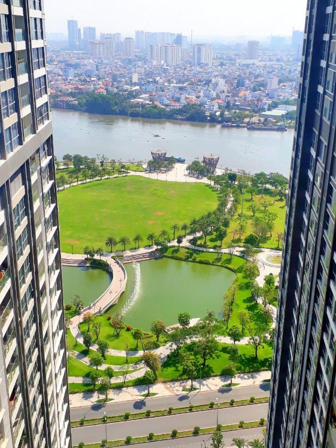 Luxury Vinhomes Central Park Humi Apartment Хошимин Екстериор снимка