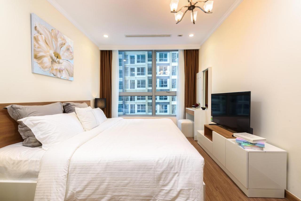 Luxury Vinhomes Central Park Humi Apartment Хошимин Екстериор снимка