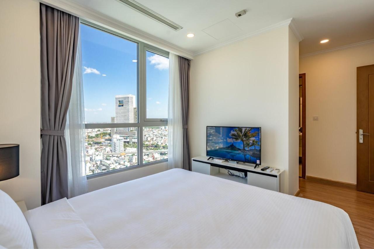 Luxury Vinhomes Central Park Humi Apartment Хошимин Екстериор снимка